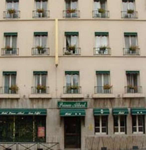 Hotel Alyss Saphir Cambronne Eiffel 3*
