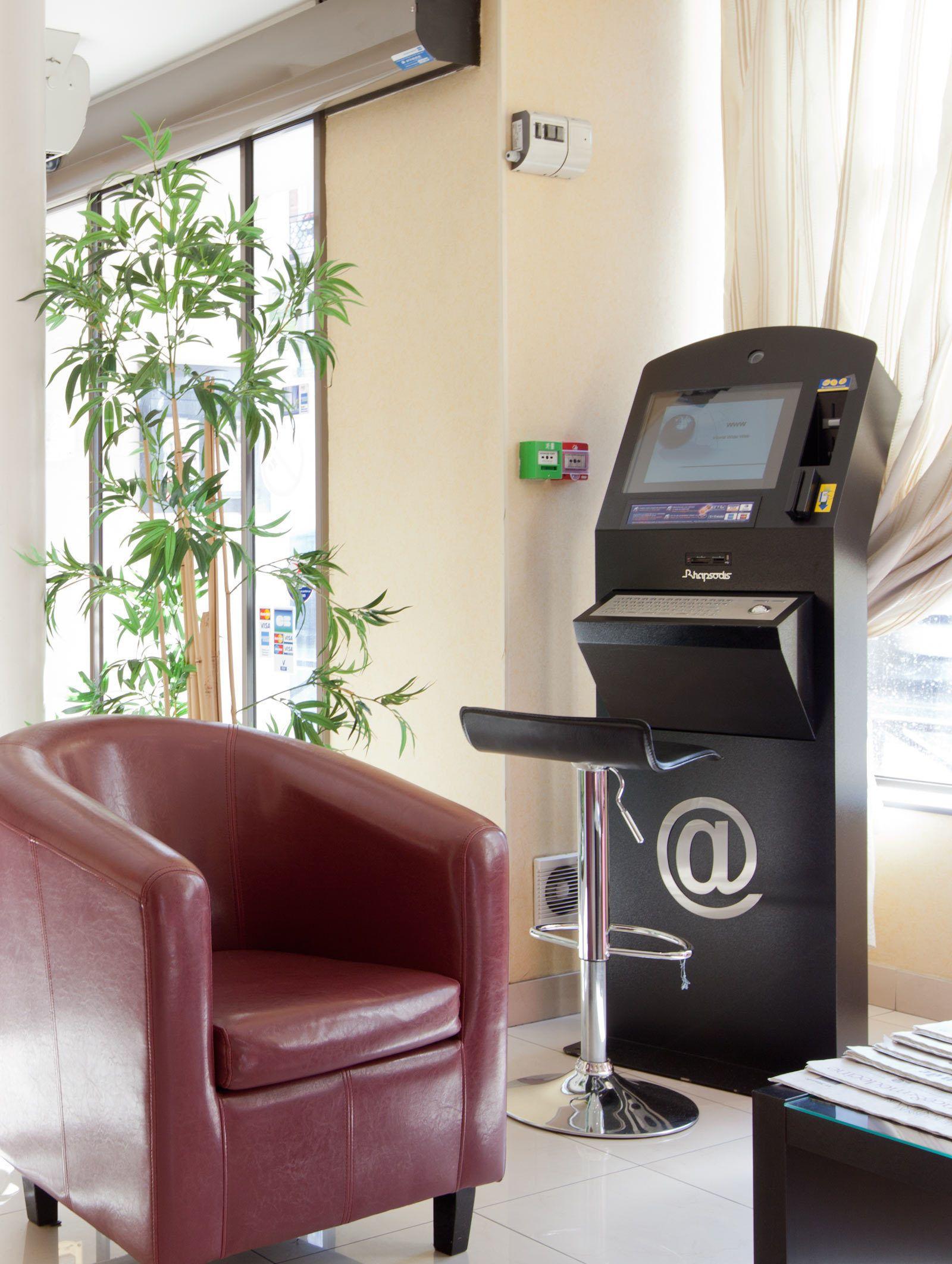 Hotel Alyss Saphir Cambronne Eiffel 3*