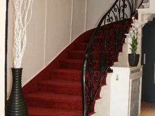 Alyss Saphir Cambronne Eiffel