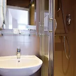 Alyss Saphir Cambronne Eiffel Hotel Paris