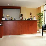 Alyss Saphir Cambronne Eiffel Hotel