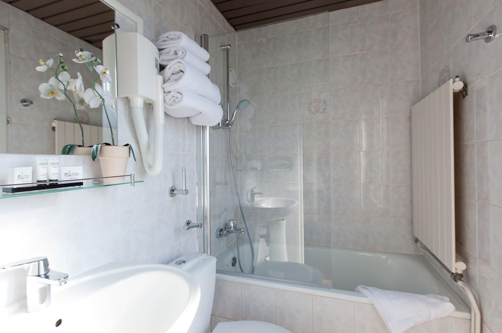 Alyss Saphir Cambronne Eiffel Parigi